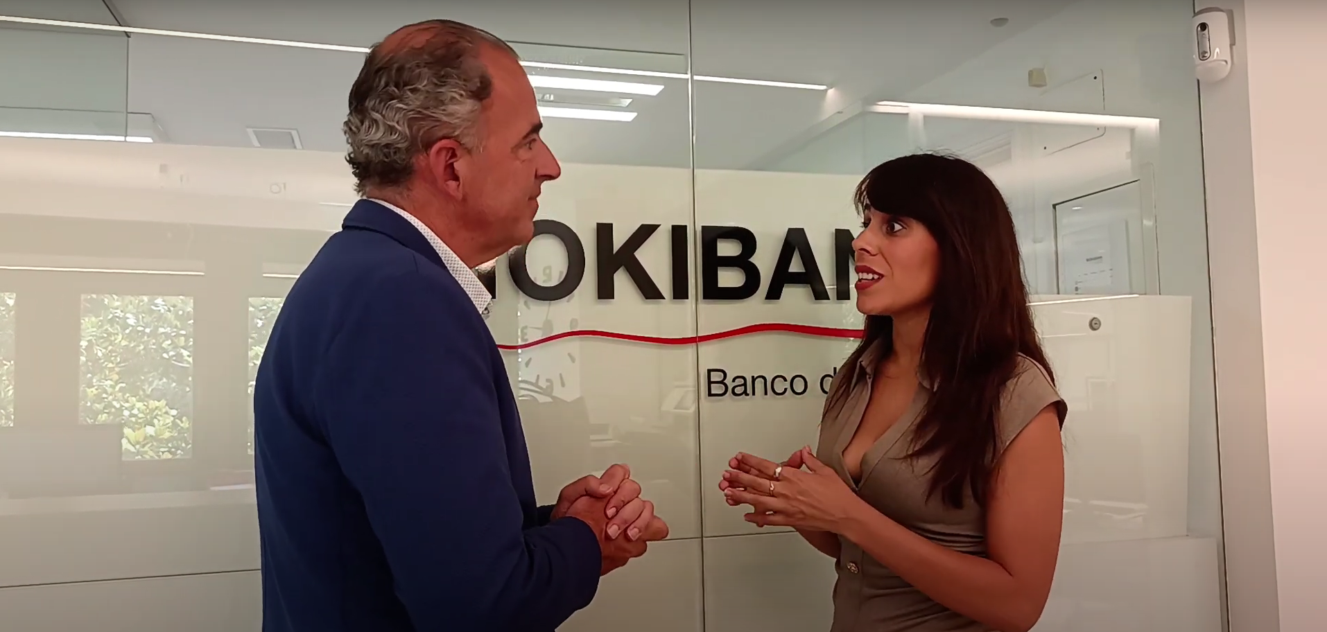 Sara Nievas con Enrique Oquiñena, CEO de Biokibank
